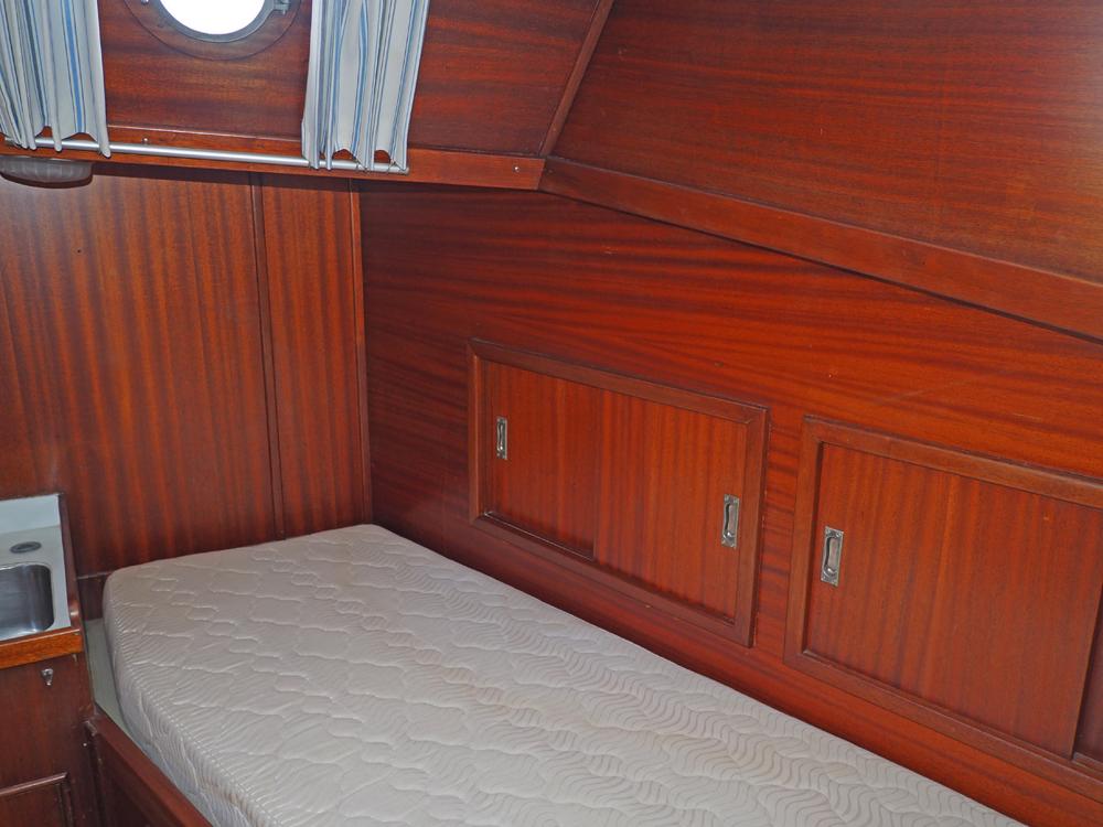 Cabin en avant, H&eacute;bergements